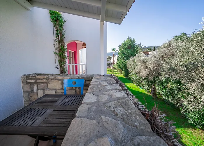 Toka & Club فندق