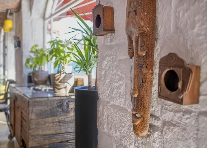 فندق Toka & Club