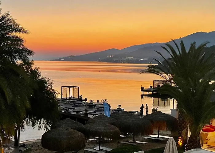 Toka & Club فندق