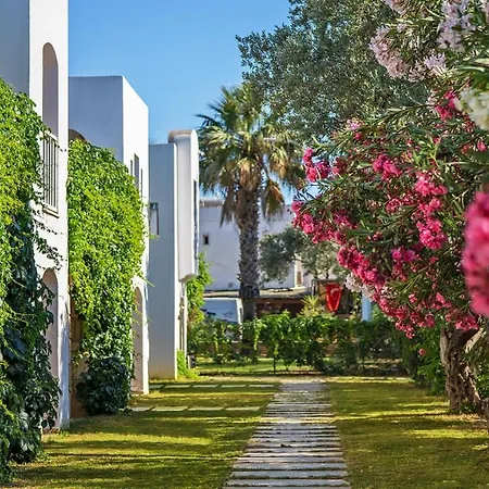 Toka & Club 3* Bodrum